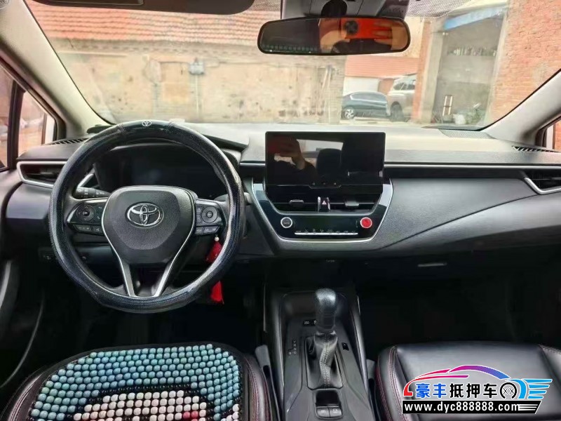 25年丰田雷凌轿车抵押车出售