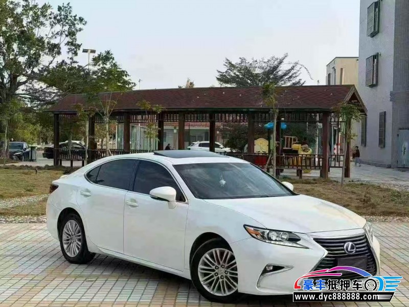 16年雷克萨斯ES轿车抵押车出售