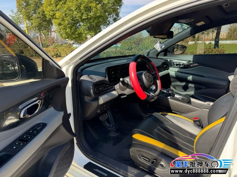 23年传祺影豹轿车抵押车出售