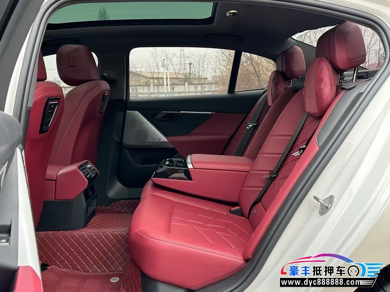 24年宝马5系轿车抵押车出售