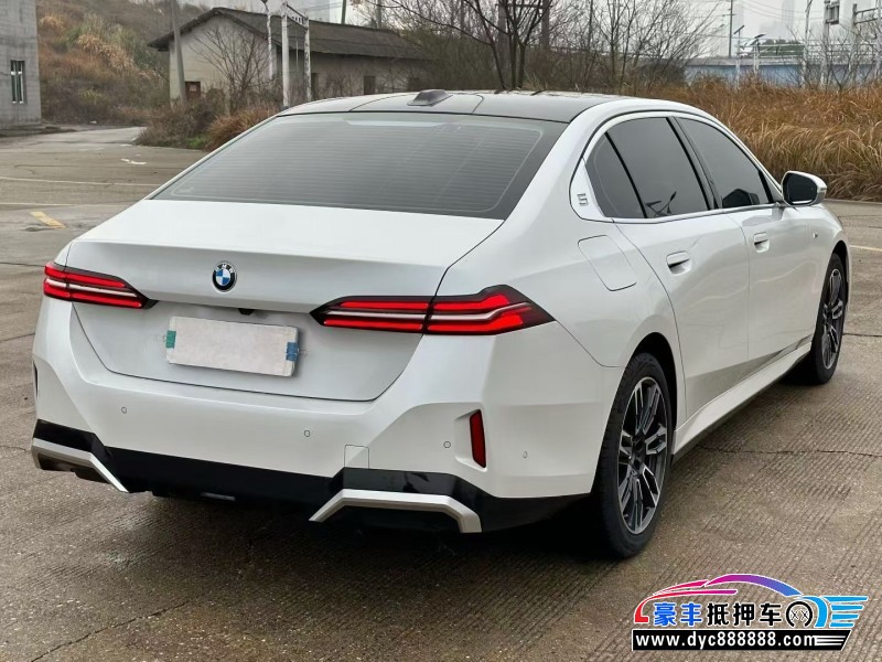 24年宝马5系轿车抵押车出售