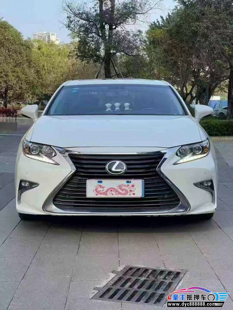 抵押车出售16年雷克萨斯ES轿车