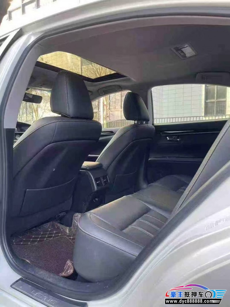 16年雷克萨斯ES轿车抵押车出售