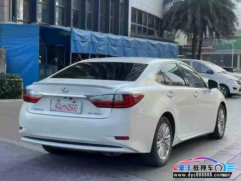 16年雷克萨斯ES轿车抵押车出售