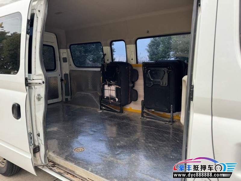 21年上汽大通V80微面抵押车出售