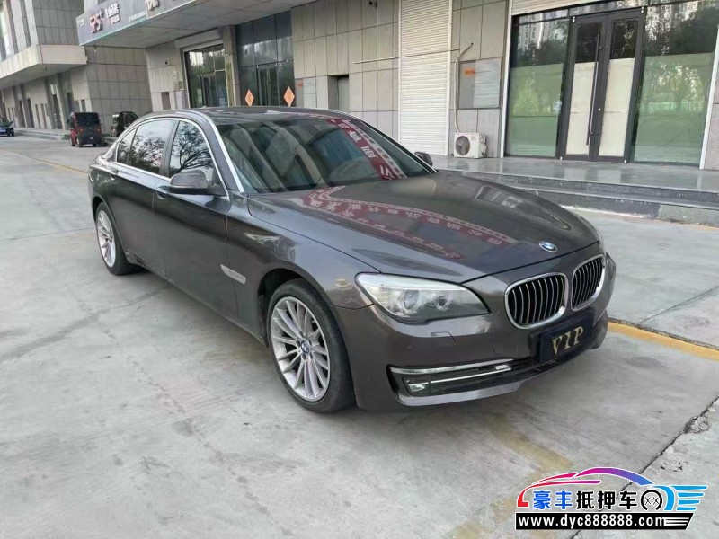 15年宝马7系轿车抵押车出售
