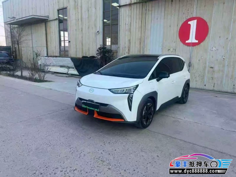 22年埃安Y70轿车抵押车出售