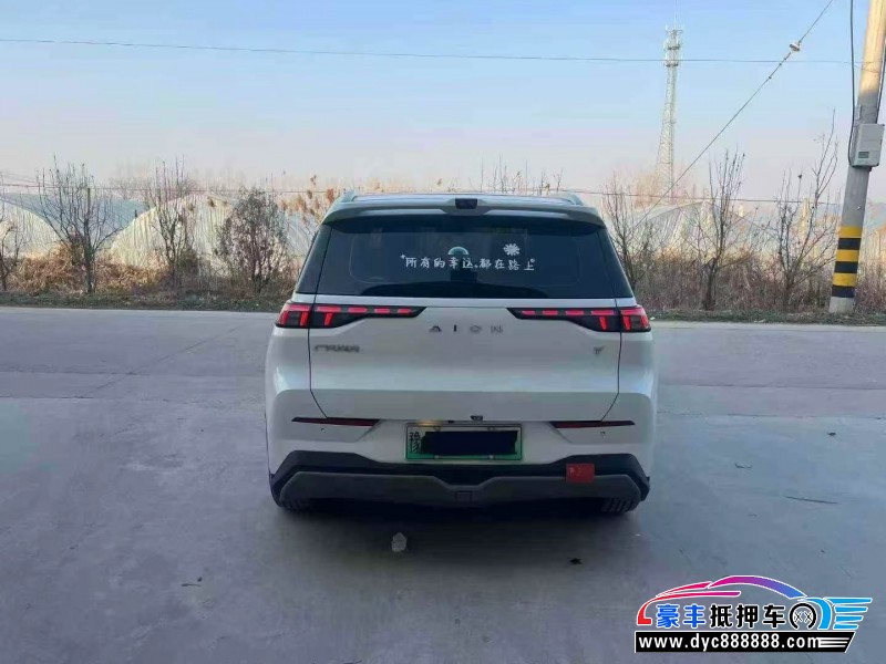 22年埃安Y70轿车抵押车出售