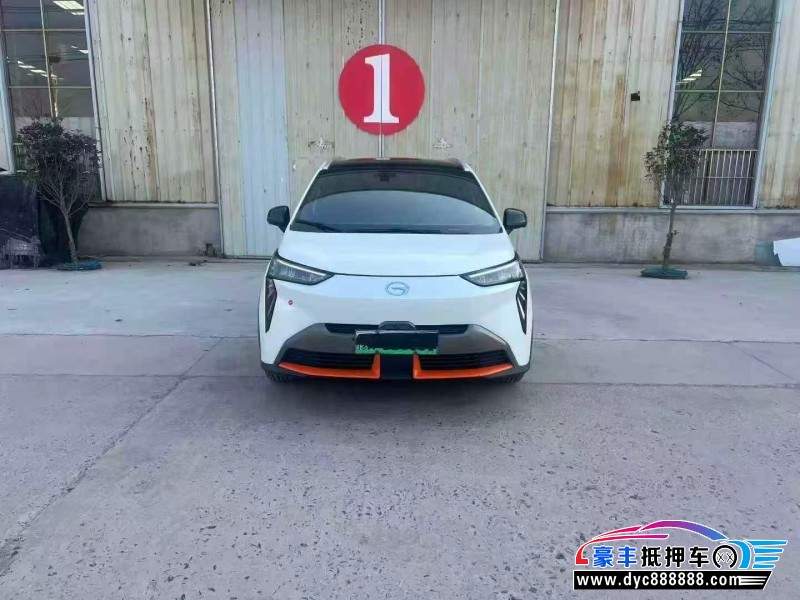 抵押车出售22年埃安Y70轿车