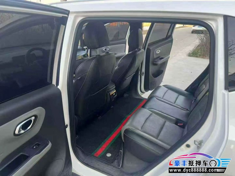 22年埃安Y70轿车抵押车出售