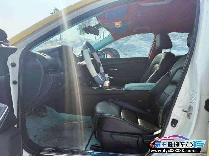 20年日产轩逸轿车抵押车出售