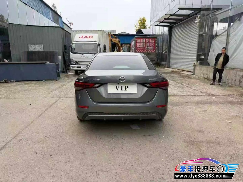 22年日产轩逸轿车抵押车出售