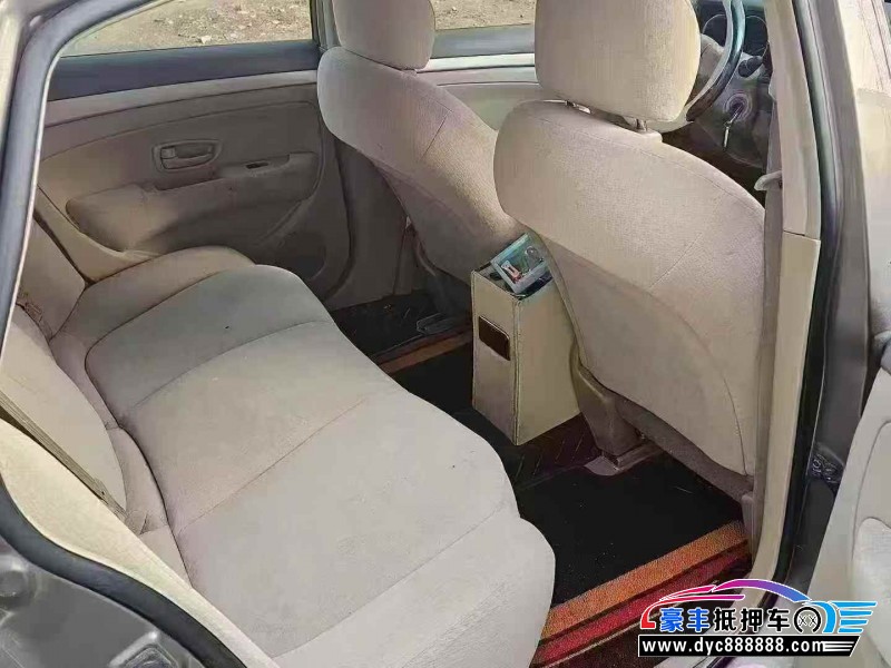 15年日产轩逸轿车抵押车出售