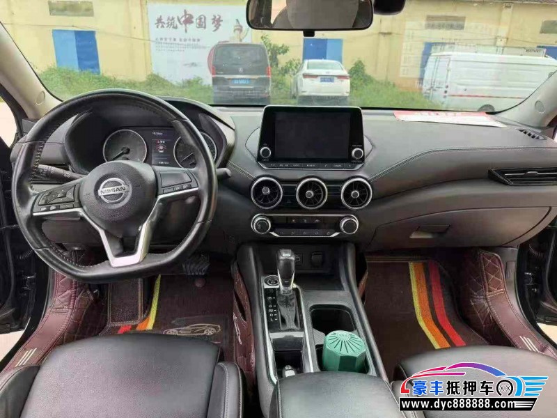 20年日产轩逸轿车抵押车出售