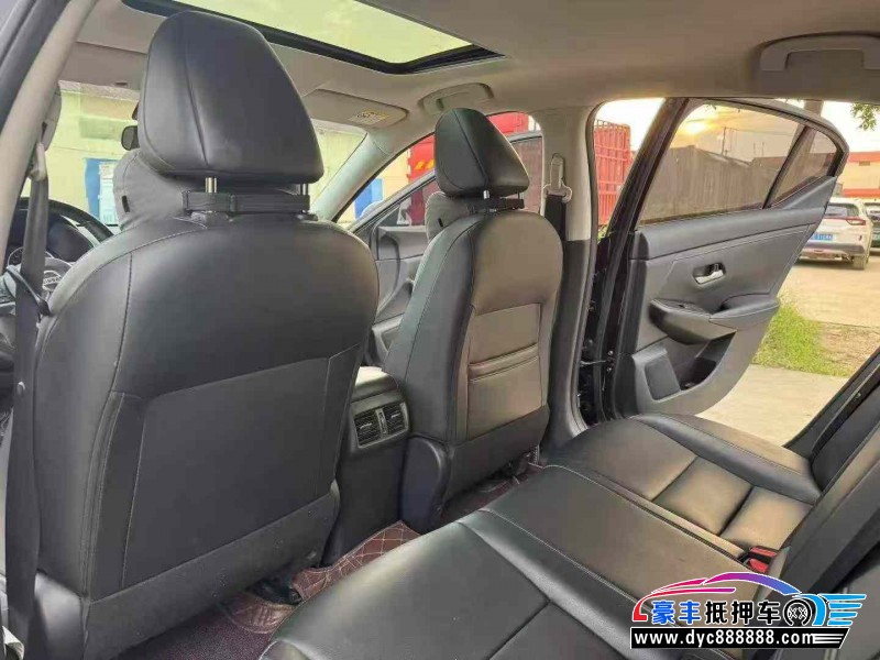 20年日产轩逸轿车抵押车出售