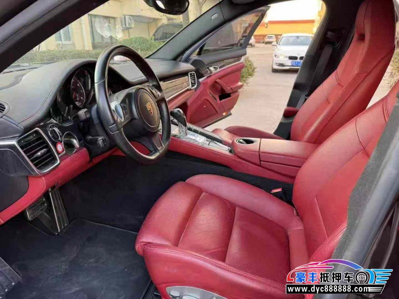 15年保时捷帕纳梅拉轿车抵押车出售
