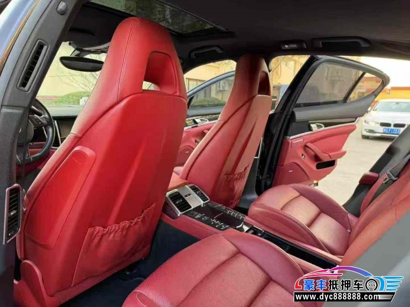 15年保时捷帕纳梅拉轿车抵押车出售