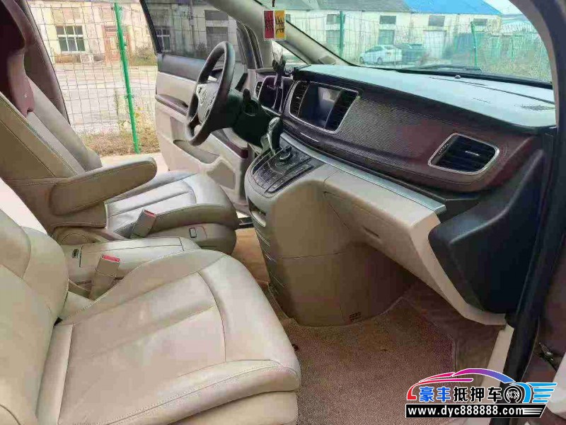 20年别克GL8轿车抵押车出售