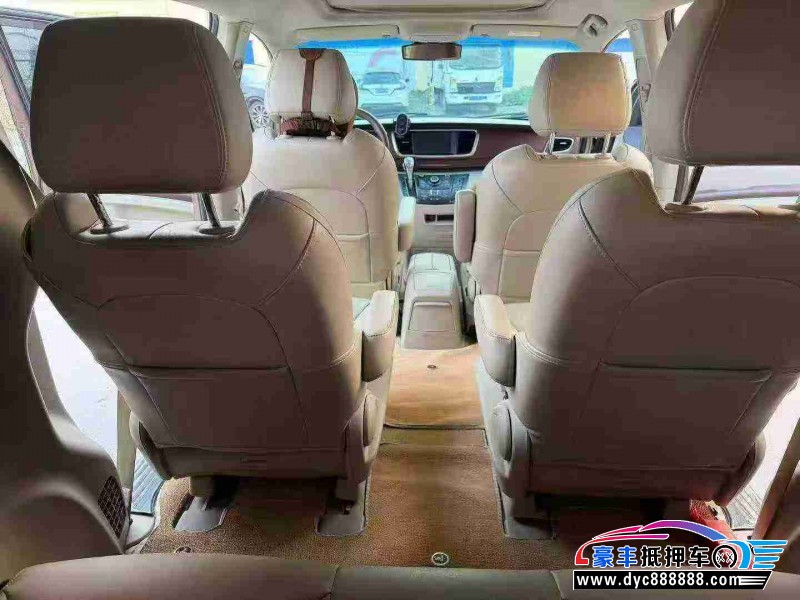 20年别克GL8轿车抵押车出售