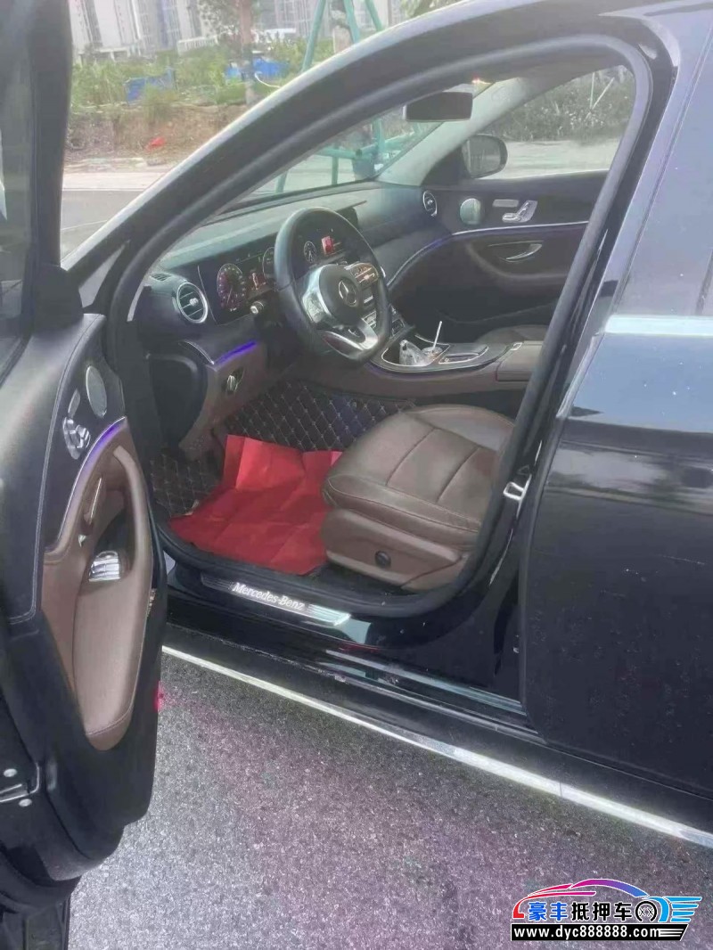 19年奔驰E轿车抵押车出售