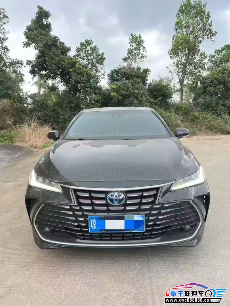 抵押车出售24年丰田亚洲龙轿车