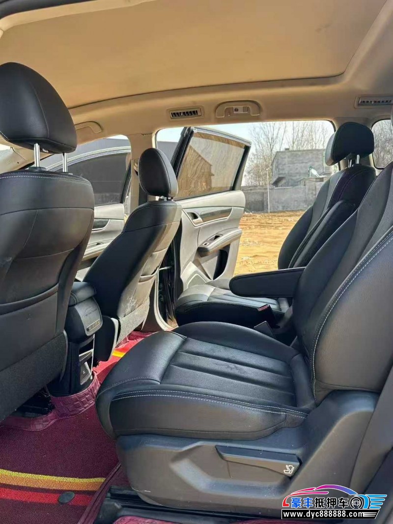 18年比亚迪宋轿车抵押车出售