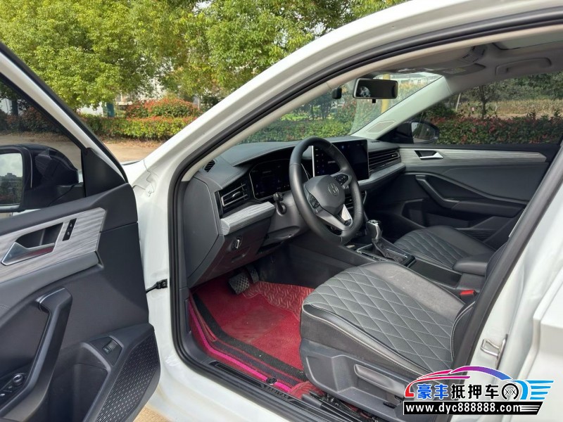 23年大众速腾轿车抵押车出售