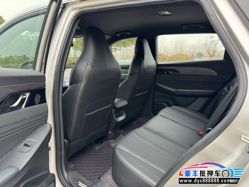 25年东风风神L7轿车抵押车出售