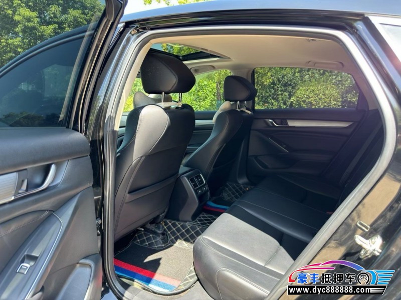 21年本田雅阁轿车抵押车出售