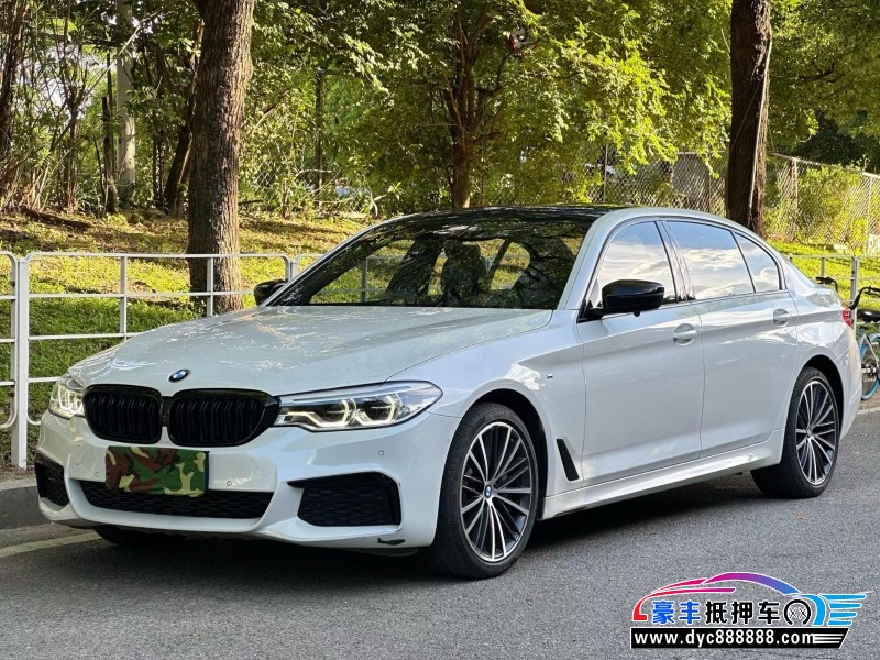 20年宝马5系轿车抵押车出售