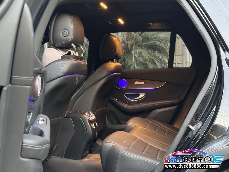 22年奔驰GLC轿车抵押车出售