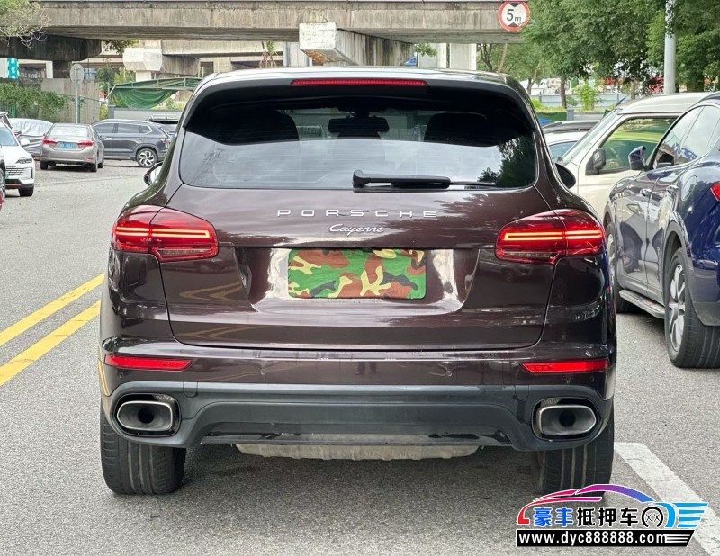 17年保时捷卡宴轿车抵押车出售