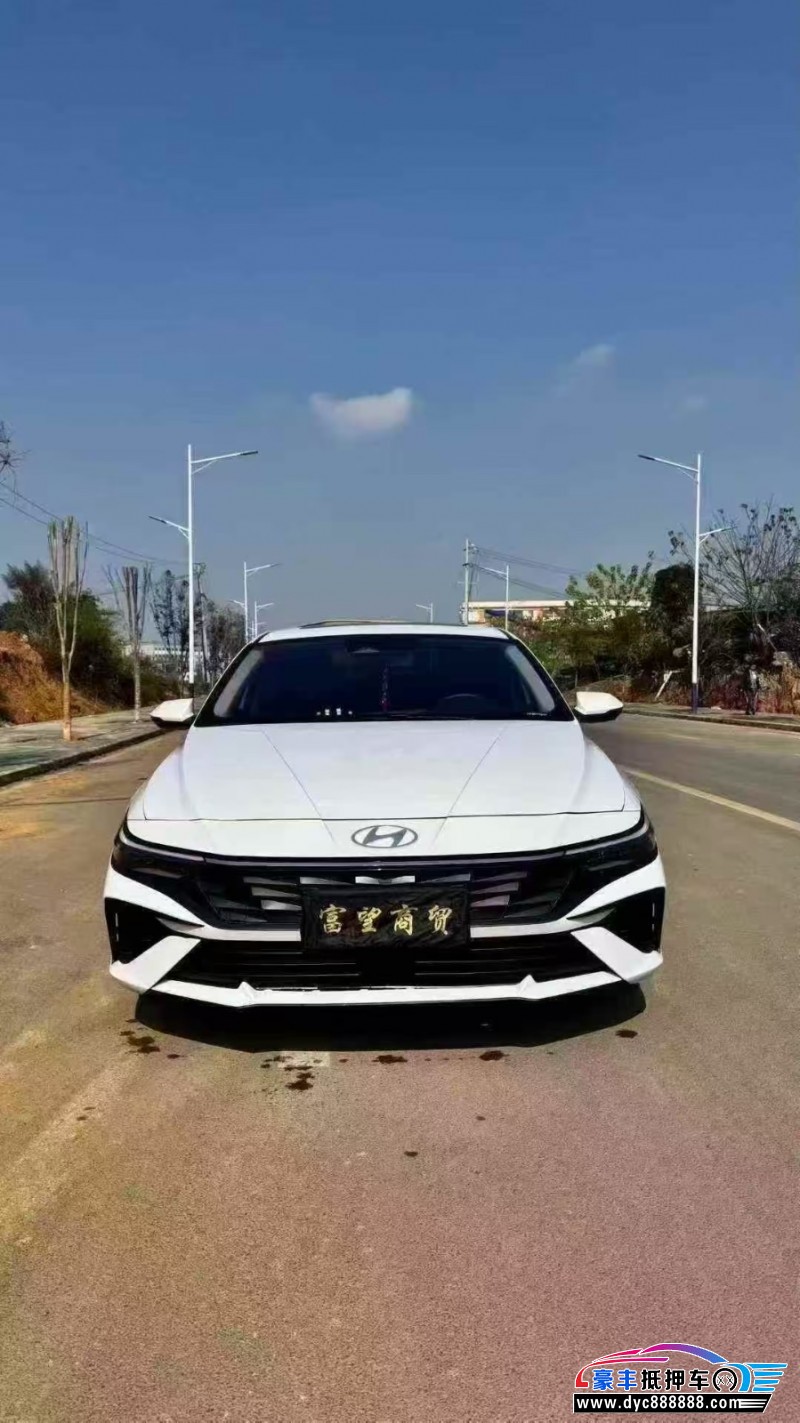 抵押车出售25年现代伊兰特轿车