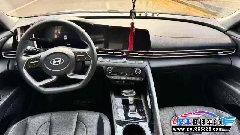 25年现代伊兰特轿车抵押车出售