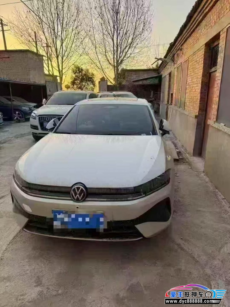 抵押车出售25年大众速腾轿车