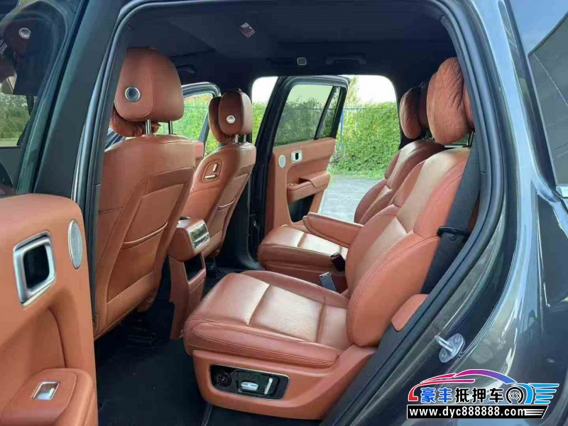 23年理想L8轿车抵押车出售