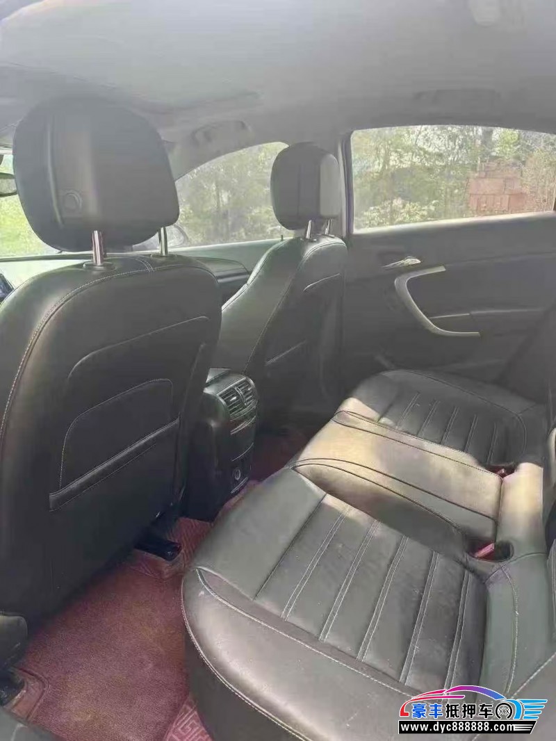 14年别克君威轿车抵押车出售