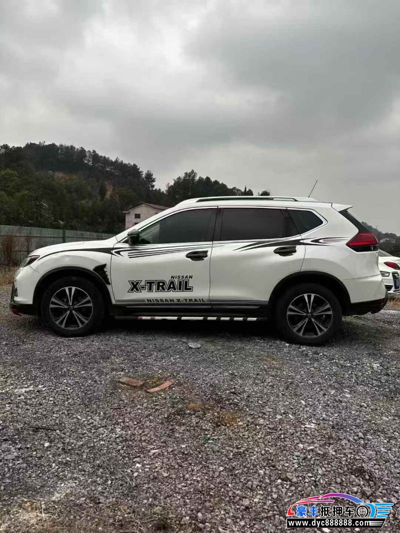 19年日产奇骏轿车抵押车出售