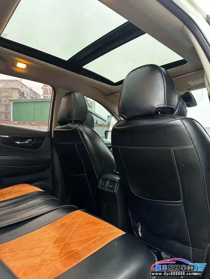 19年日产奇骏轿车抵押车出售