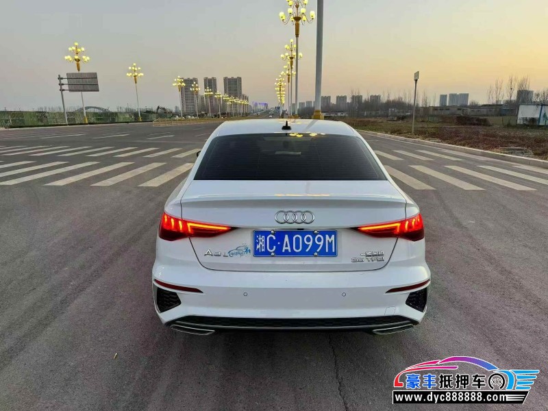 22年奥迪A3轿车抵押车出售