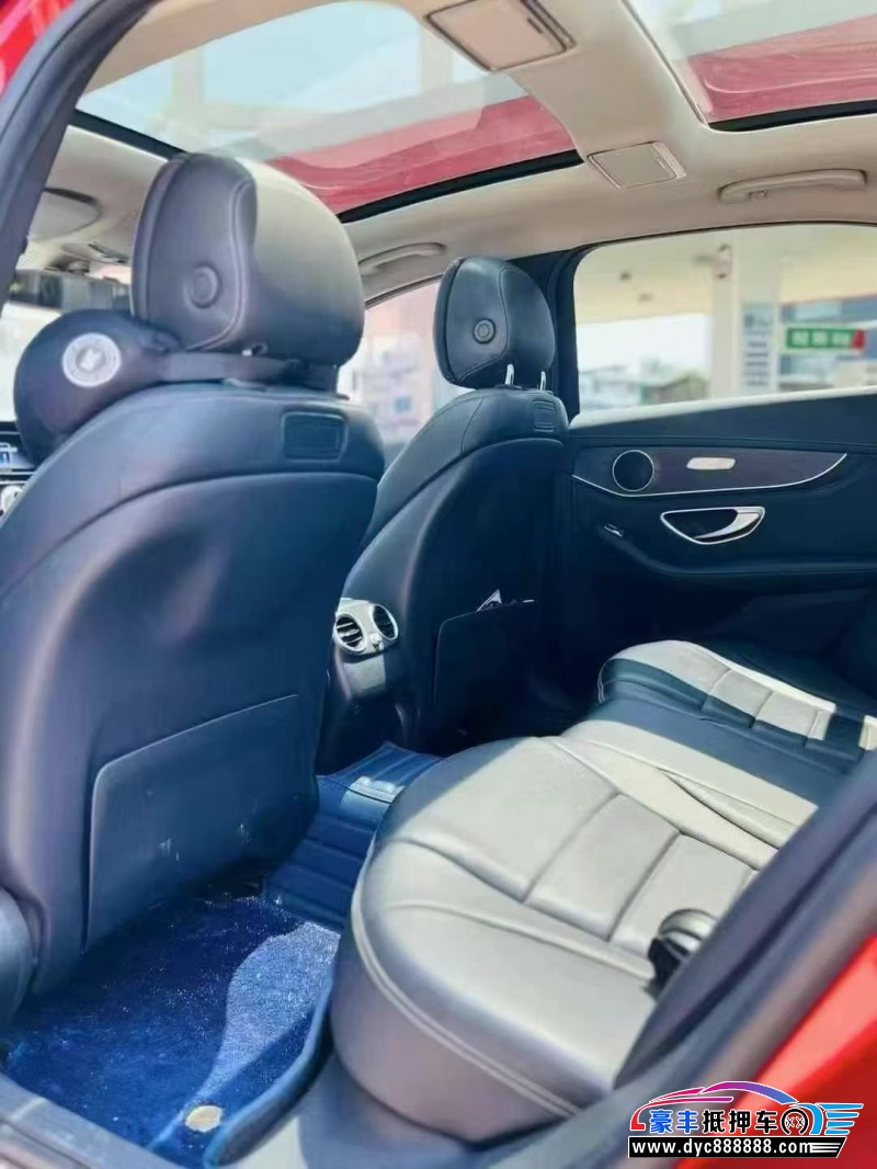 18年奔驰C轿车抵押车出售