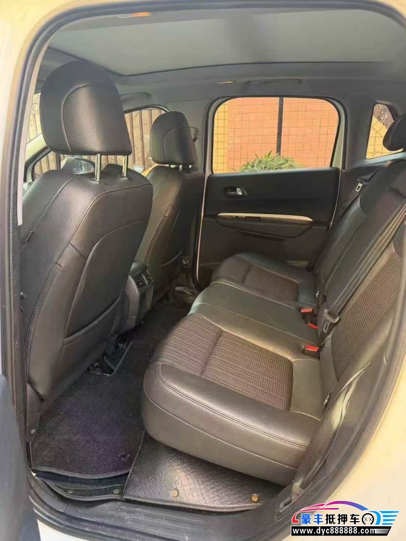 20年标致3008轿车抵押车出售