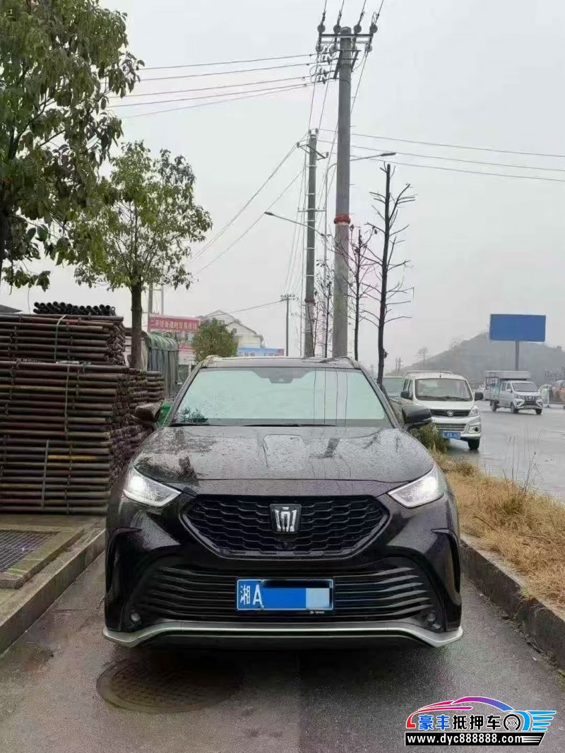 抵押车出售24年丰田皇冠陆放轿车