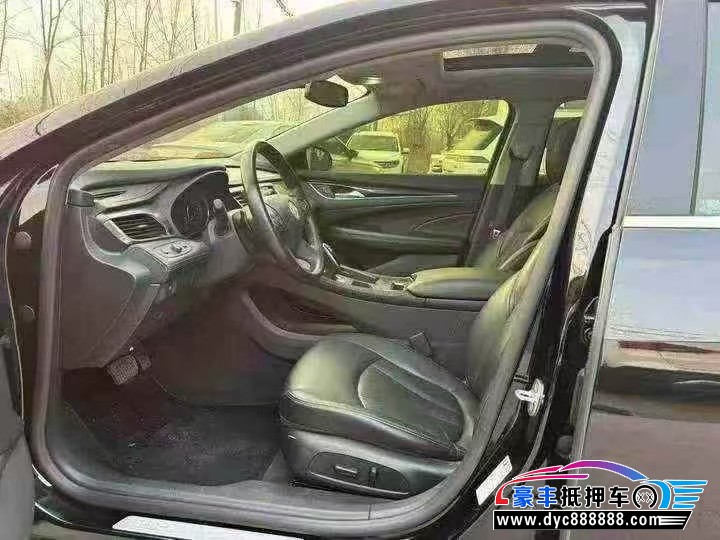 22年别克君越轿车抵押车出售