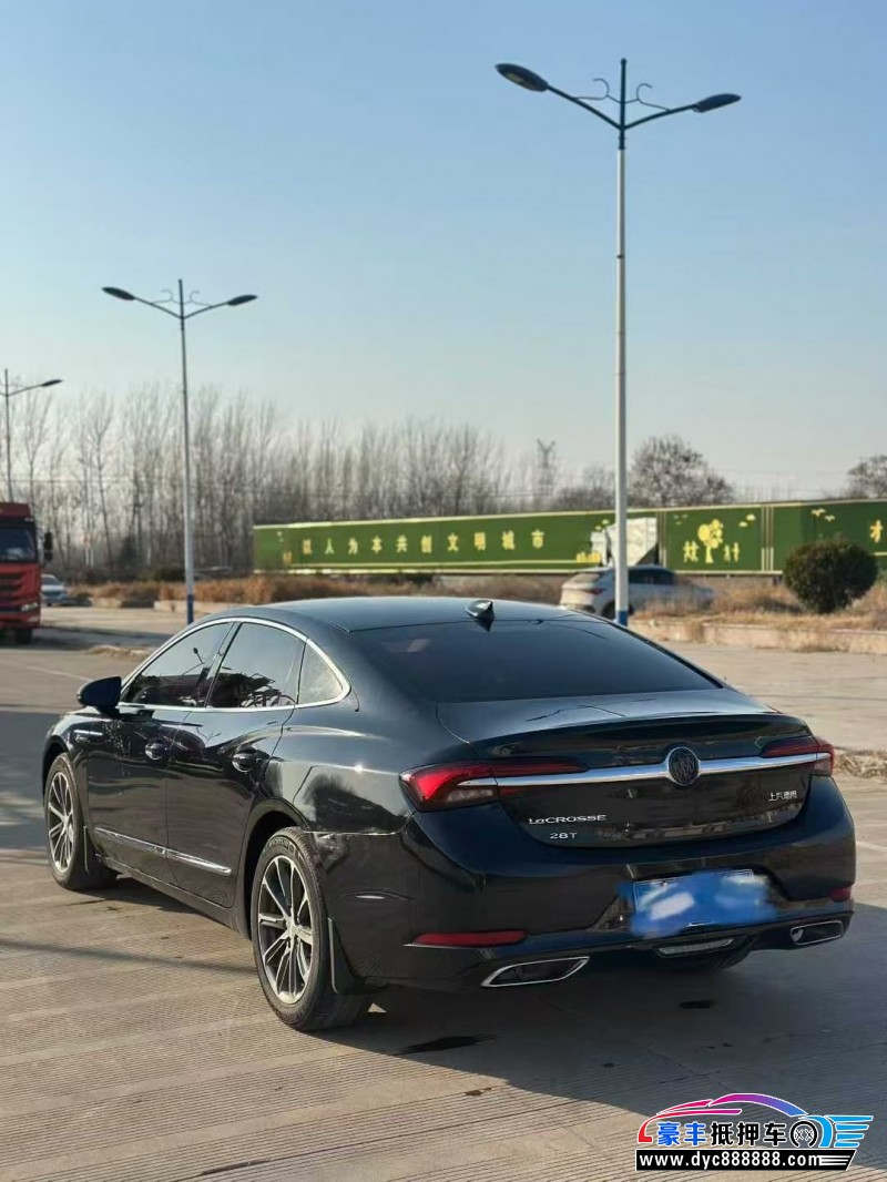 20年别克君越轿车抵押车出售