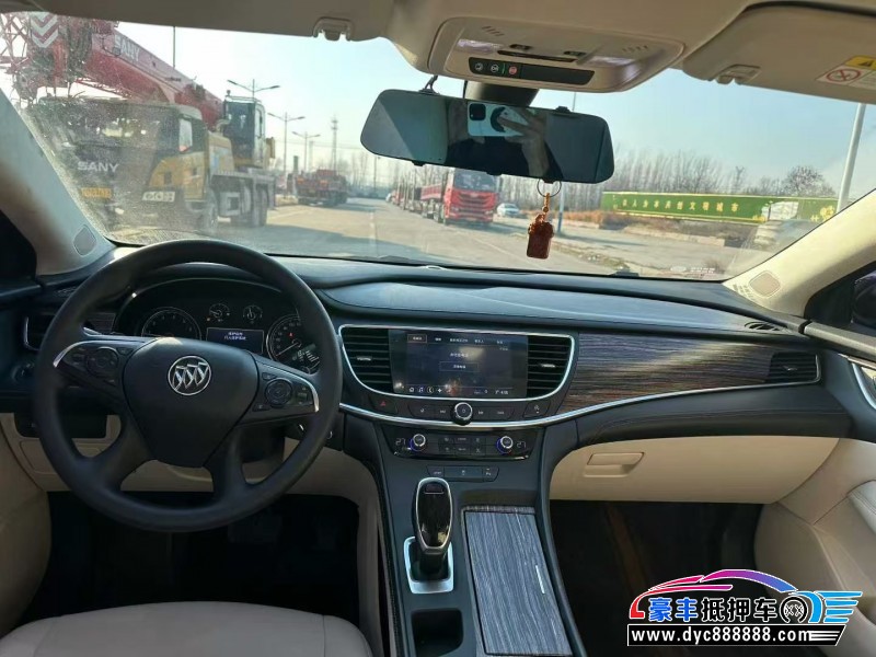 20年别克君越轿车抵押车出售