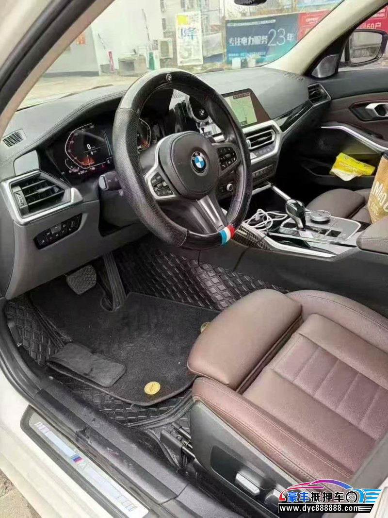 21年宝马3系轿车抵押车出售