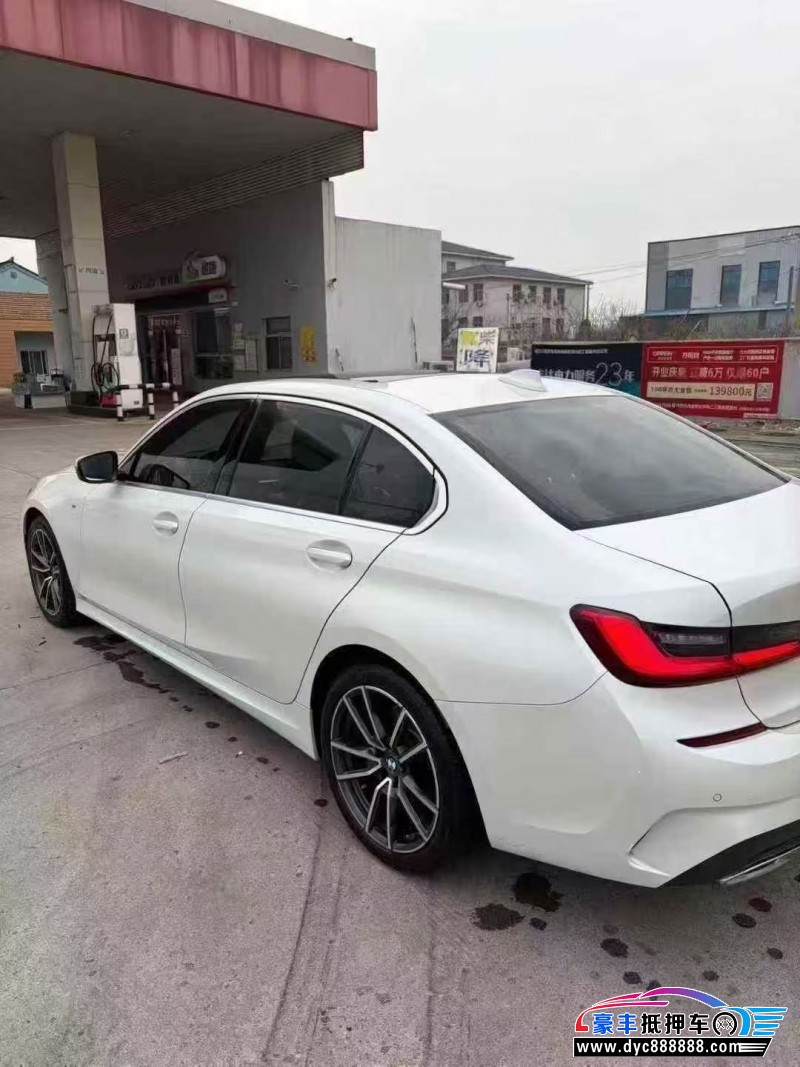 21年宝马3系轿车抵押车出售
