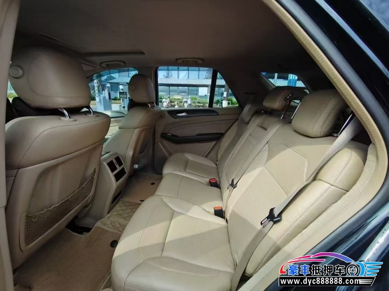 14年奔驰ML轿车抵押车出售