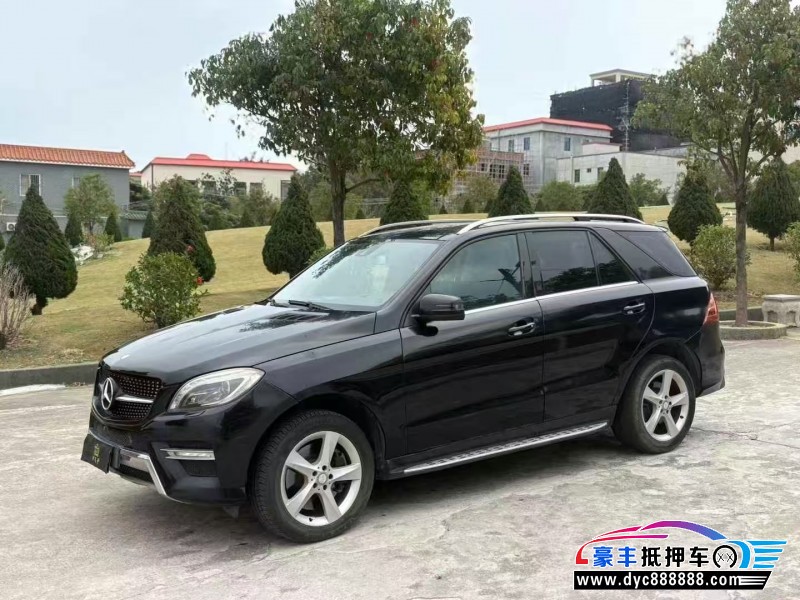 13年奔驰ML轿车抵押车出售